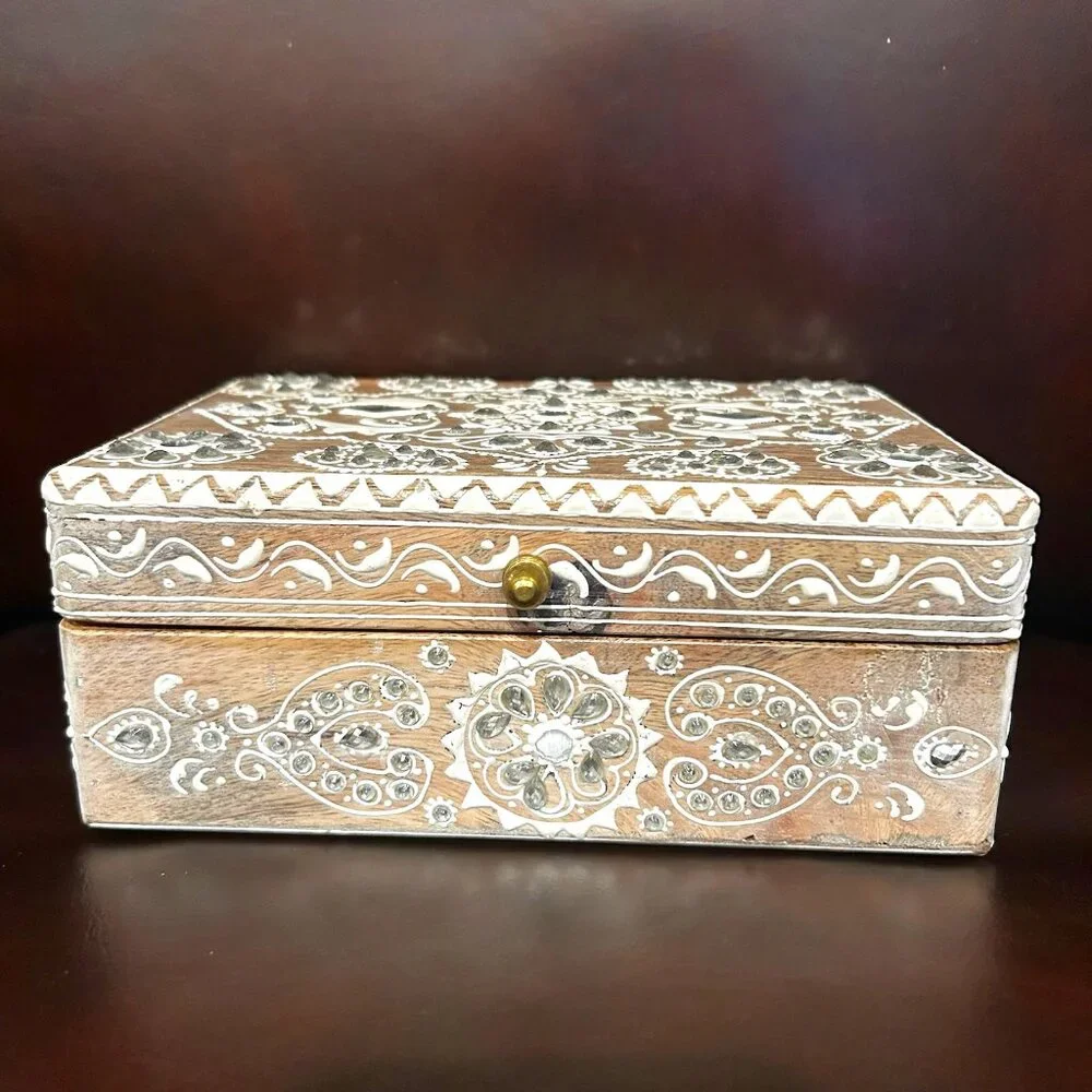 NWT Vintage Wooden Hand Carved Ornate Indian Keepsake Box